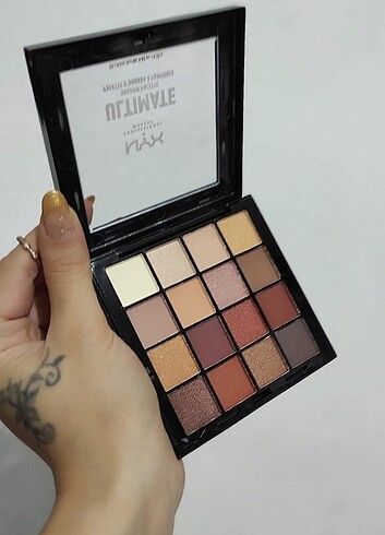 Beden Nyx Ultimate Far Paleti