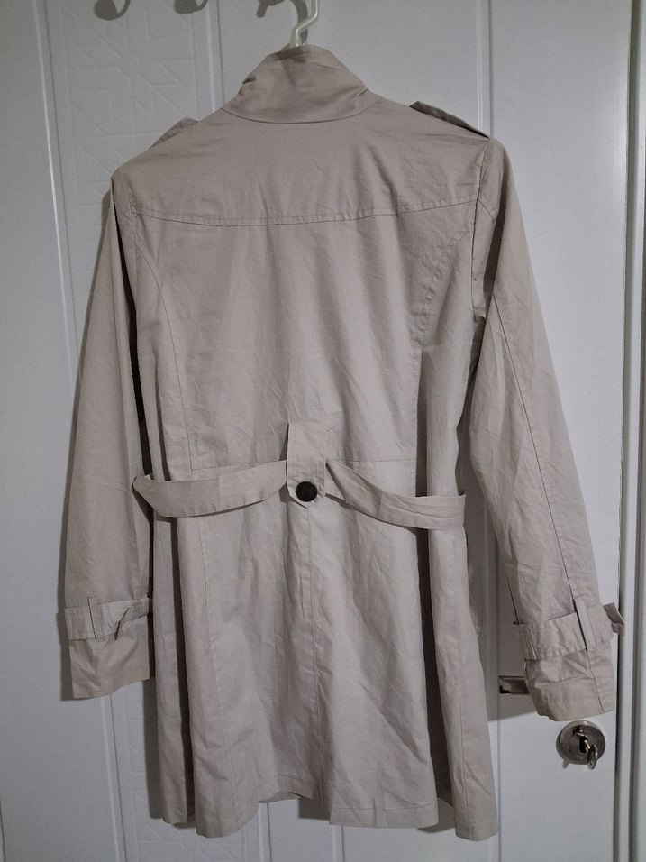 Bej Düğmeli Midi Keten Kadın Trençkot - Görsel 4