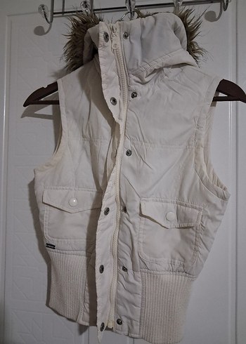 kız çocuk Beyaz Kürklü Kolsuz Yelek - Görsel 3