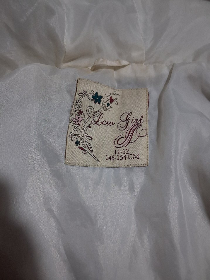 kız çocuk Beyaz Kürklü Kolsuz Yelek - Görsel 5