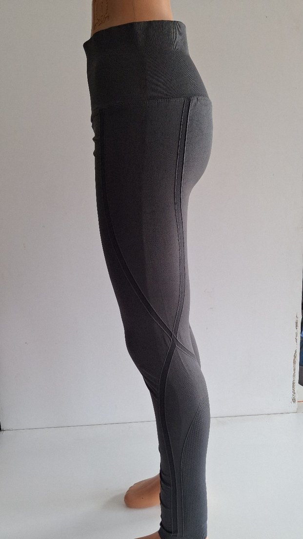 Gri Elastik Kadın Spor Tayt - Görsel 2