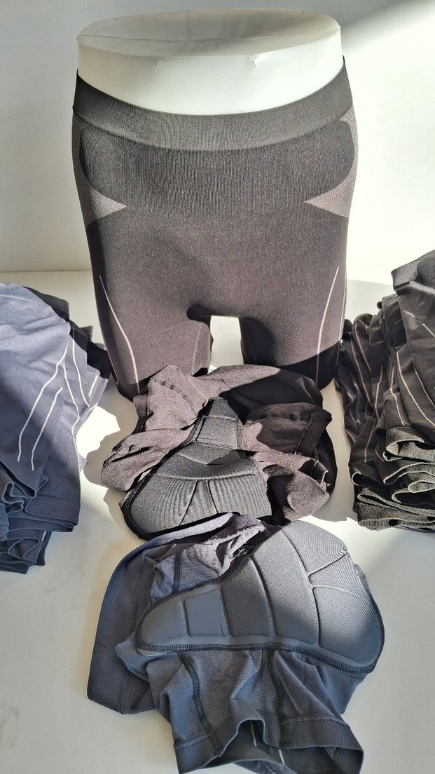 Elastik özel bölgesi pedli sporcu boxır - Görsel 2