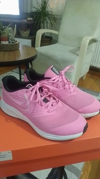 38 Beden Nike pembe spor ayakkabı