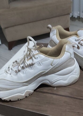 Spor ayakabi 