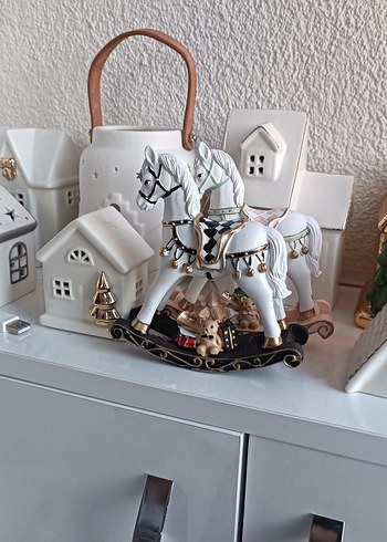 Beyaz Sallanan At Biblosu - Görsel 2