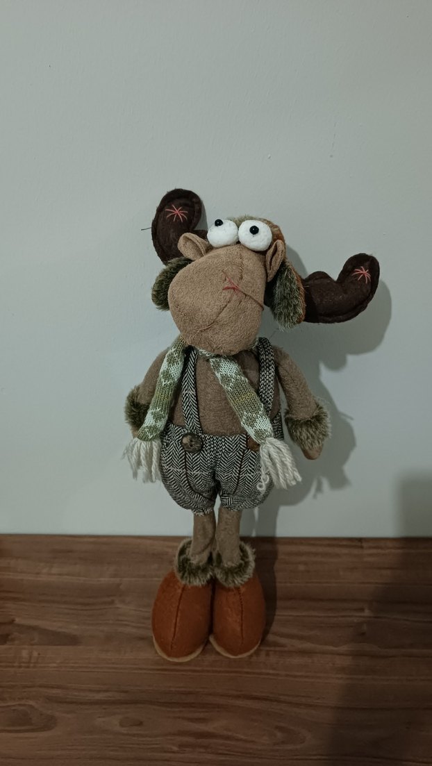 Gri atkılı kahverengi peluş oyuncak geyik - Görsel 4