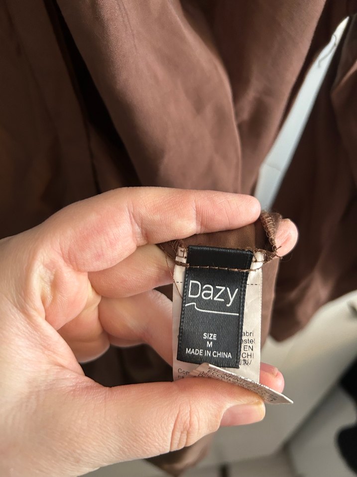 Düğmeli Kahverengi Keten Kadın Gömlek - Görsel 3