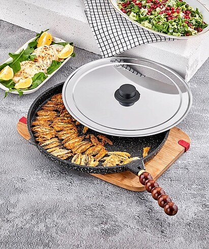 TAÇ DÖKÜM GRANİT BALIK GÖZLEME TAVASI 36 Cm