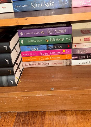 Beden Renk Roman Kitap Seti