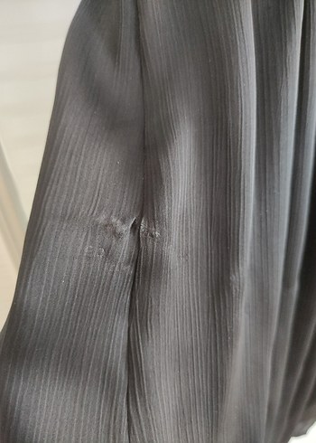 Nakışlı Siyah Midi V Yaka Elbise - Görsel 3