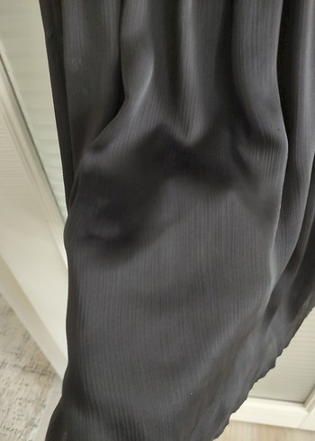 Nakışlı Siyah Midi V Yaka Elbise - Görsel 4