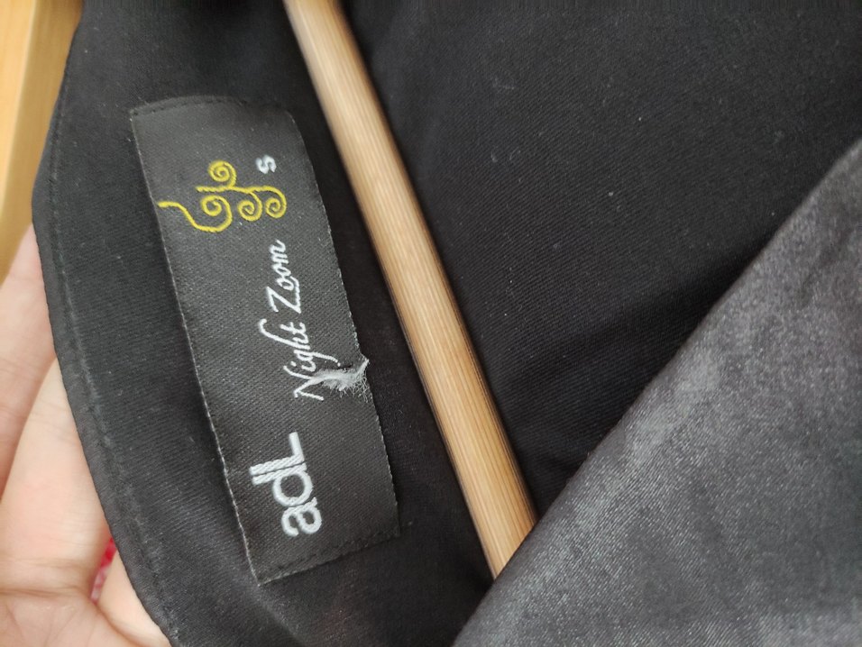 Nakışlı Siyah Midi V Yaka Elbise - Görsel 5