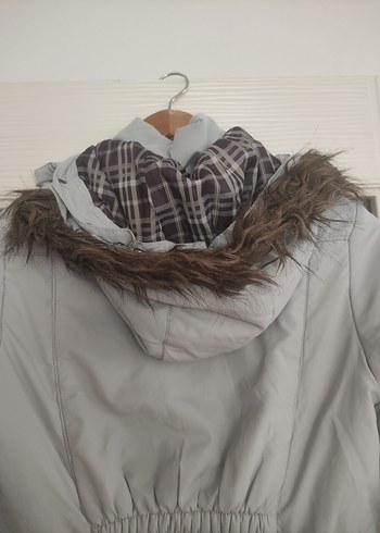 Kadın Gri İnce Şişme Kaban - Görsel 3