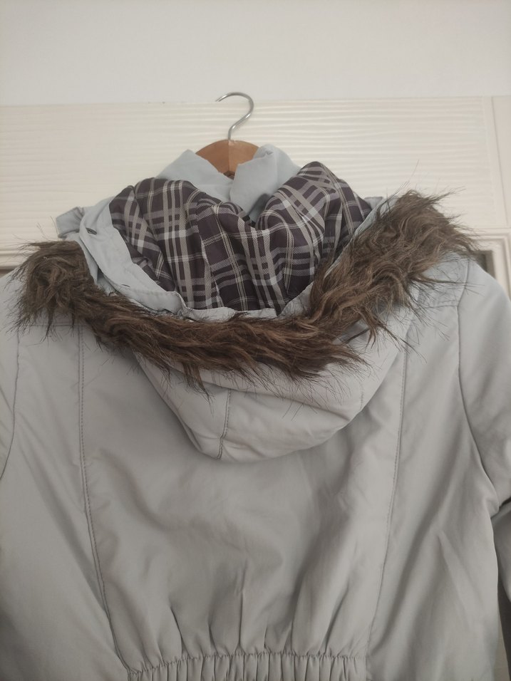 Kadın Gri İnce Şişme Kaban - Görsel 3