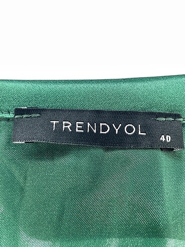 40 Beden yeşil Renk Trendyol & Milla Bluz %70 İndirimli.