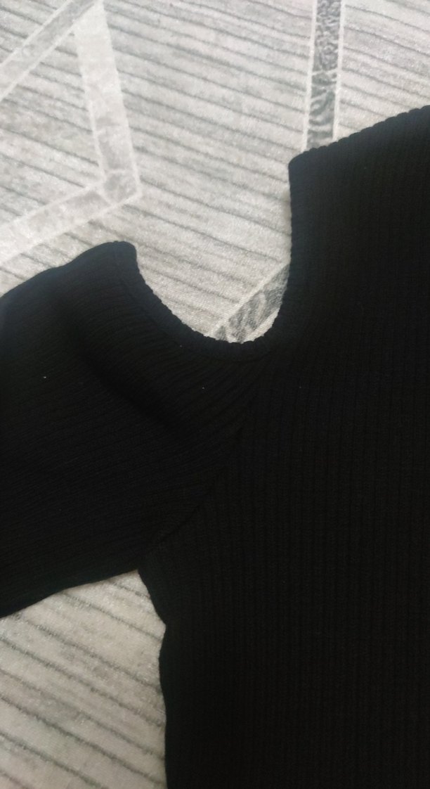 Siyah Boğazlı Uzun Kollu Örgü Kadın Kazak - Görsel 4