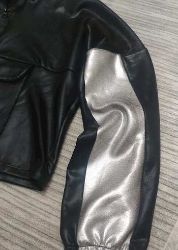 Gri Kollu Siyah Mini Deri Ceket - Görsel 3