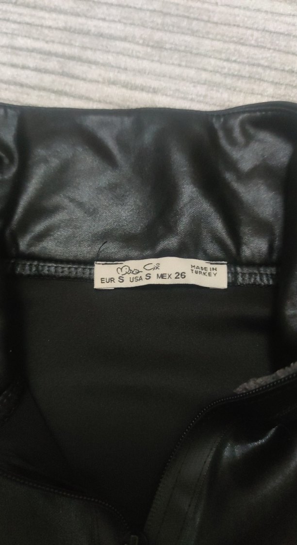 Gri Kollu Siyah Mini Deri Ceket - Görsel 4