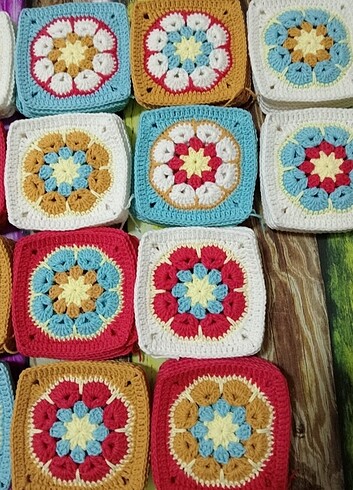 Beden çeşitli Renk Afrika menekşesi örgü motif