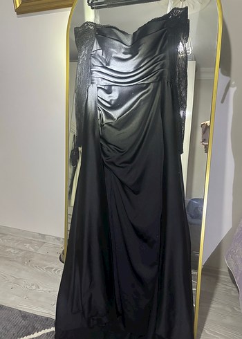 Dantel Kollu Siyah Straplez Uzun Elbise - Görsel 5