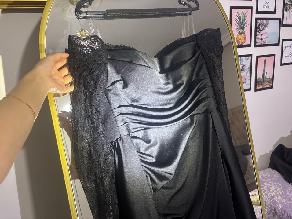 Dantel Kollu Siyah Straplez Uzun Elbise - Görsel 3