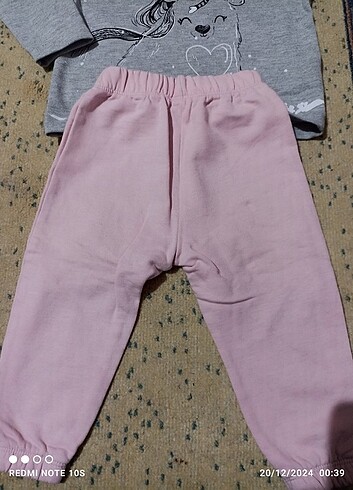 LC Waikiki Kız bebek takım ve penye hırka