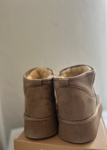 Diğer Bej Süet Tüylü Dolgu Topuk Kadın Bot