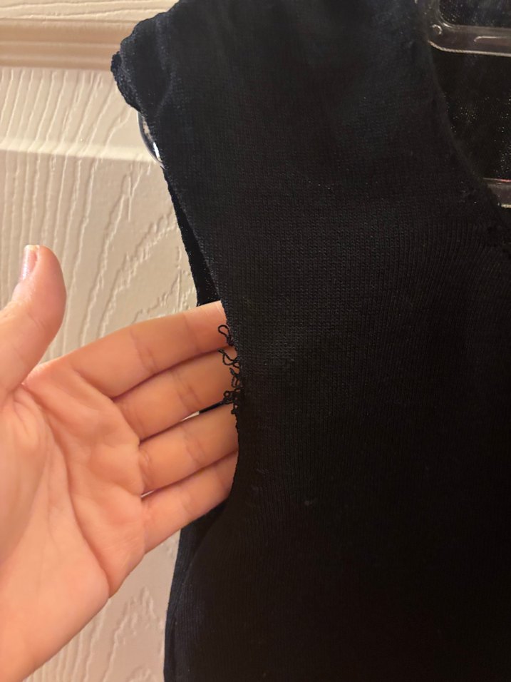 Siyah Kadın Kolsuz Salaş Triko Süveter - Görsel 2