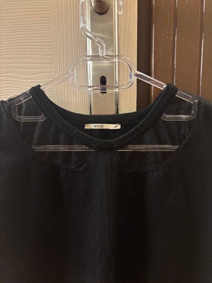 Siyah Kadın Kolsuz Salaş Triko Süveter - Görsel 3