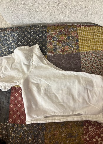 Düğmeli Kısa Kollu Beyaz Keten Hamile Bluzu - Görsel 2