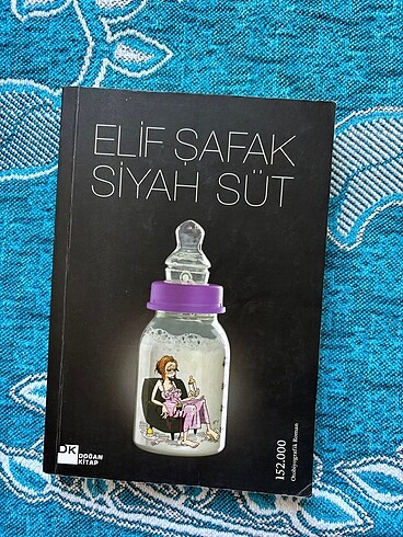 D&R Elif Şafak siyah süt