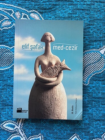 Elif Şafak Medcezir