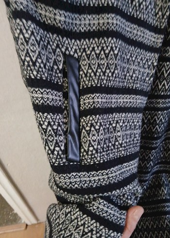 Gri Desenli Uzun Örgü Kadın Kaban - Görsel 2