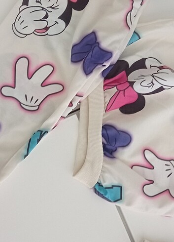 Diğer Uygun pijama takımı 