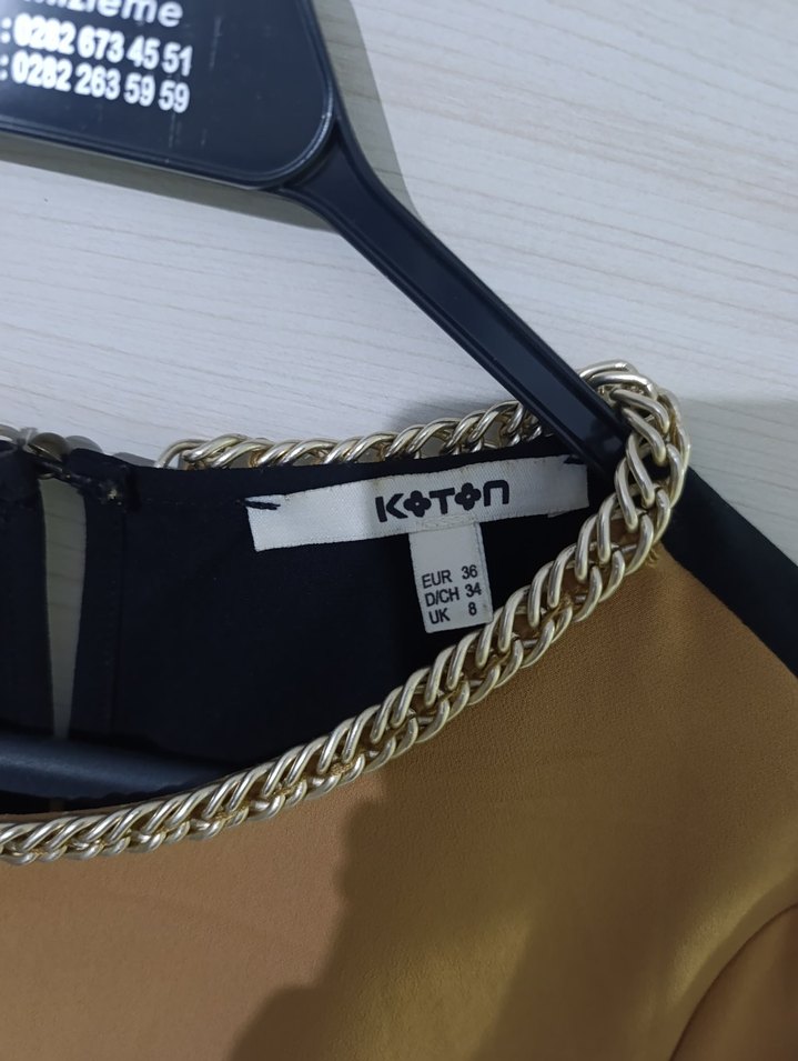 Zincir Detaylı Camel Siyah Kadın Bluz - Görsel 4