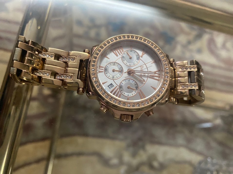 Zincir Detaylı Modern Klasik Altın Kadın Saati - Görsel 2