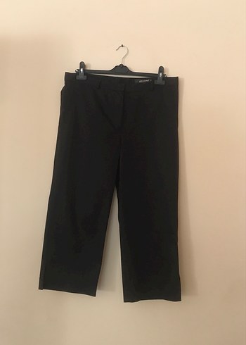 Siyah Kadın Midi Kumaş Pantolon