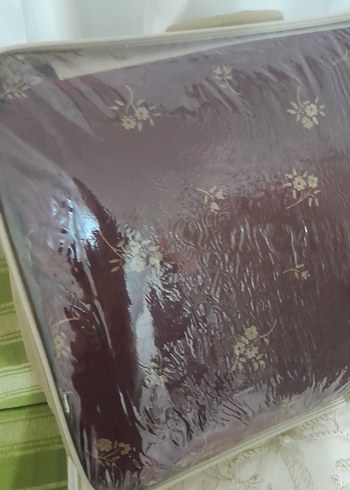 Bordo Desenli Yatak Örtüsü - Görsel 7