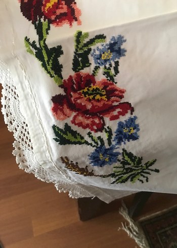 Kanaviçe tek parça karyola eteği ve bir adet yastık - Görsel 4