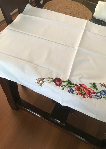 Kanaviçe tek parça karyola eteği ve bir adet yastık - Görsel 7