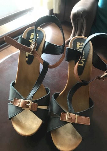 Deri Tokalı Platform Topuklu Kadın Sandalet - Görsel 4