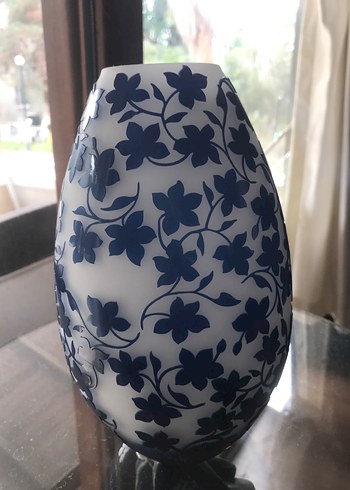 Koyu Mavi Çiçek Desenli Vazo - Görsel 5