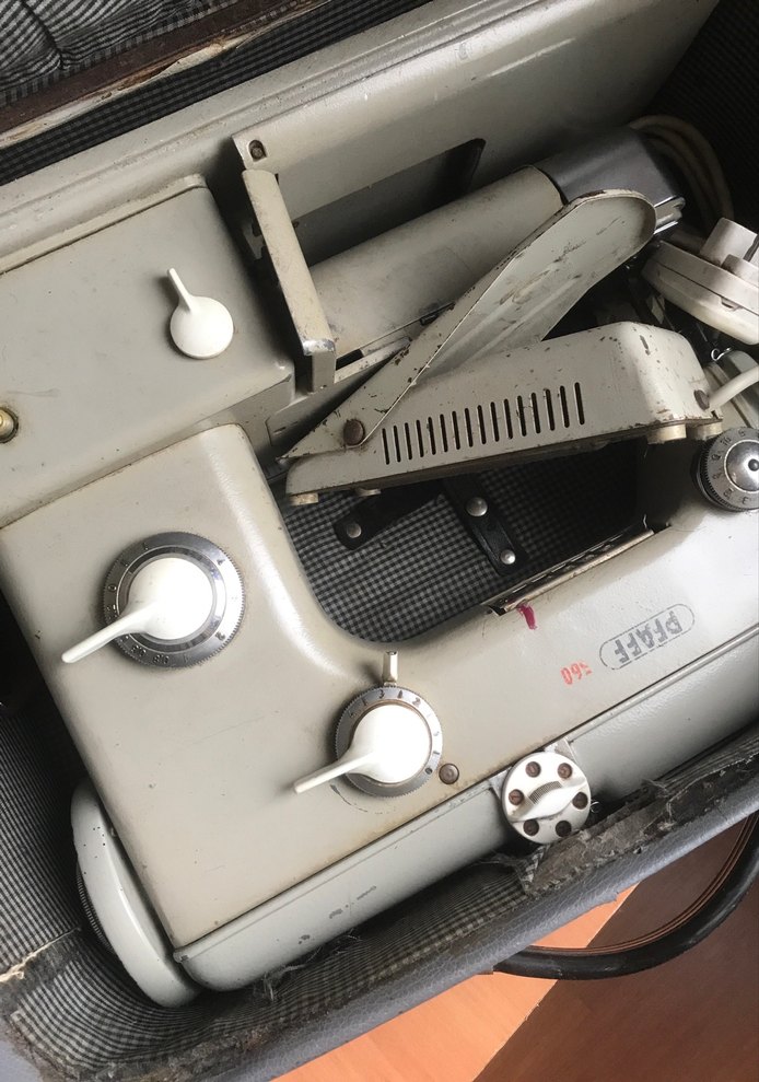 Gri PFAFE Dikiş Nakış makinesi - Görsel 3