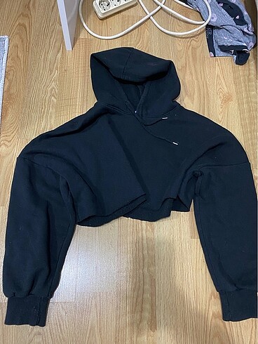crop sweat