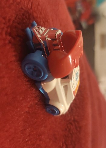 Renkli Beyaz Oyuncak Araba - Görsel 2