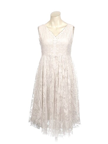 PreLoved Kısa Elbise %70 İndirimli.