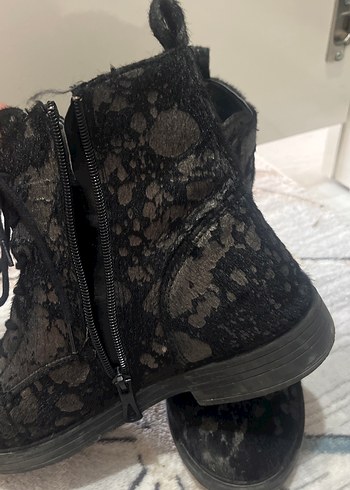 Flo Ayakkabı Siyah Bağcıklı Süet Stiletto Punk Bot