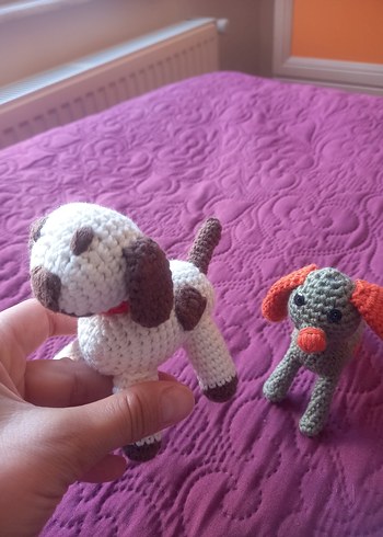 Diğer Renkli El Örgüsü Peluş Köpek Oyuncakları