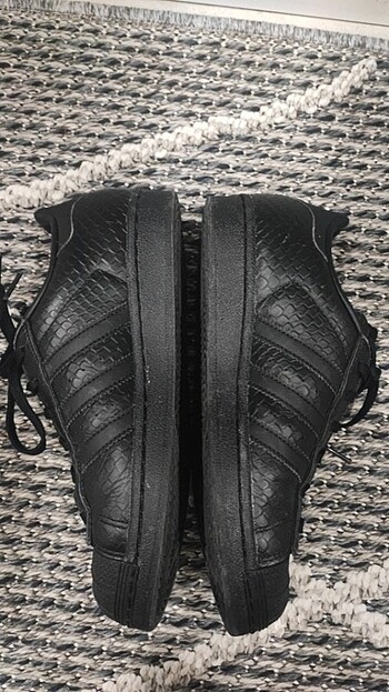 38 Beden siyah Renk Adidas superstar 