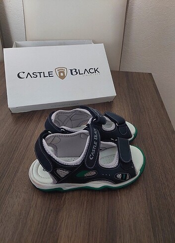 Castle Black Sandalet